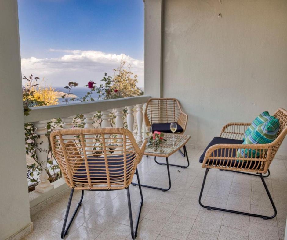 Adrakos Apartments (Adults Only) 엘운다 외부 사진