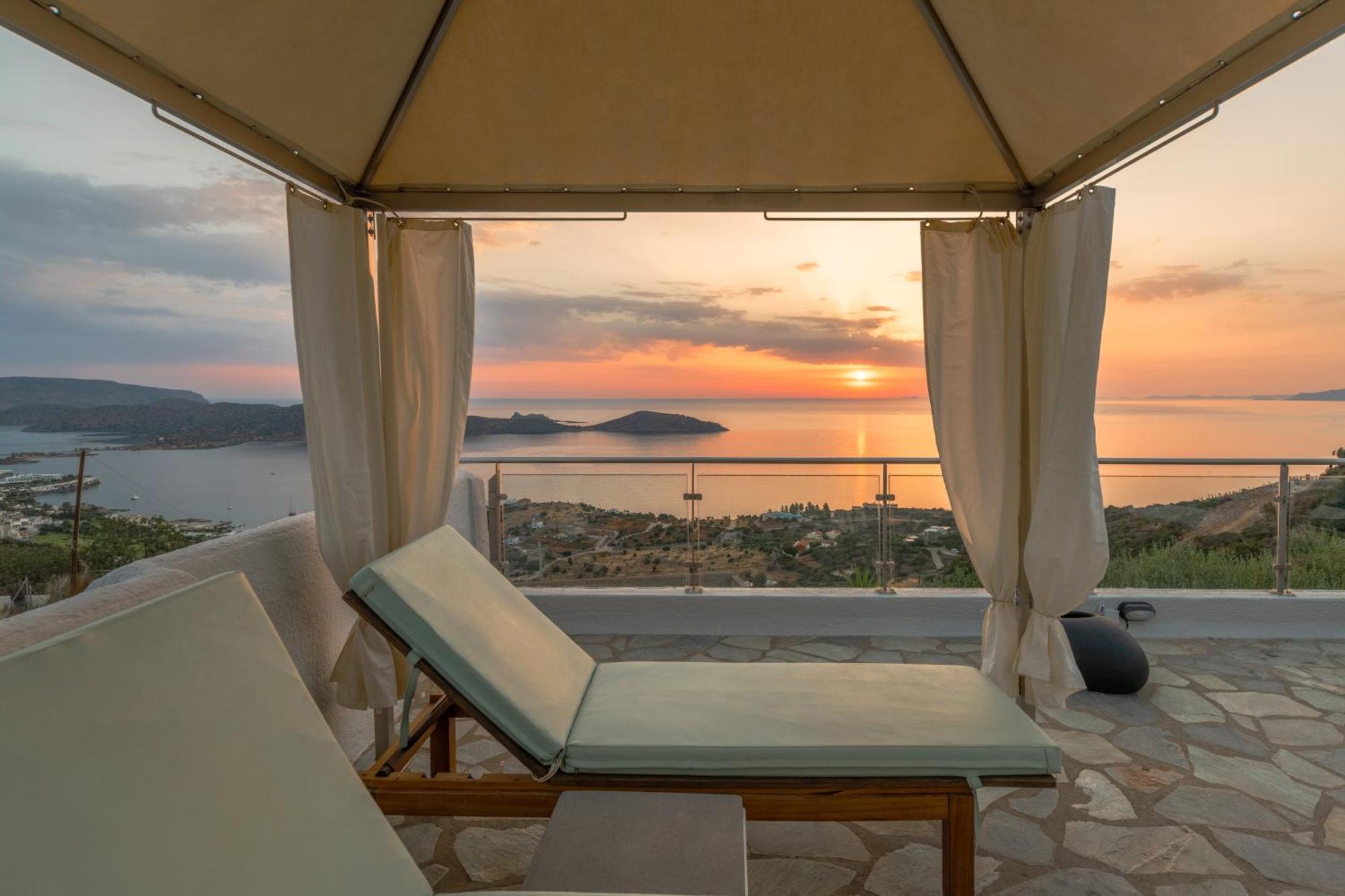 Adrakos Apartments (Adults Only) 엘운다 외부 사진