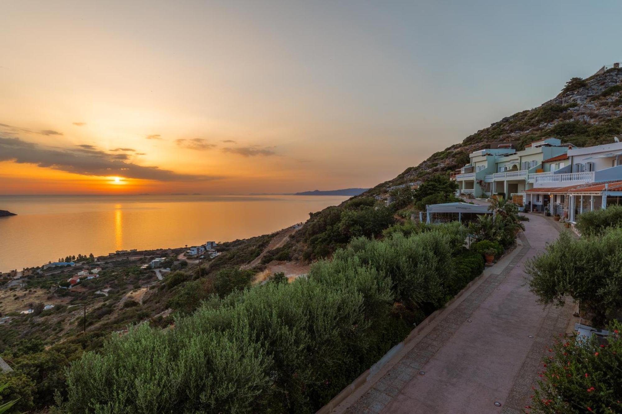 Adrakos Apartments (Adults Only) 엘운다 외부 사진