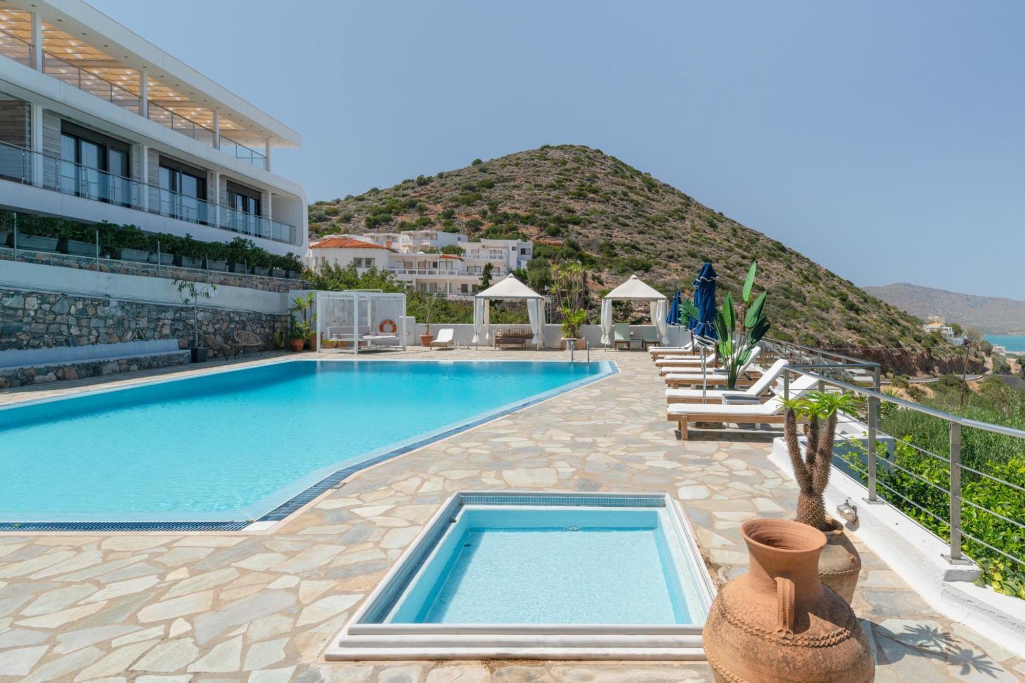 Adrakos Apartments (Adults Only) 엘운다 외부 사진