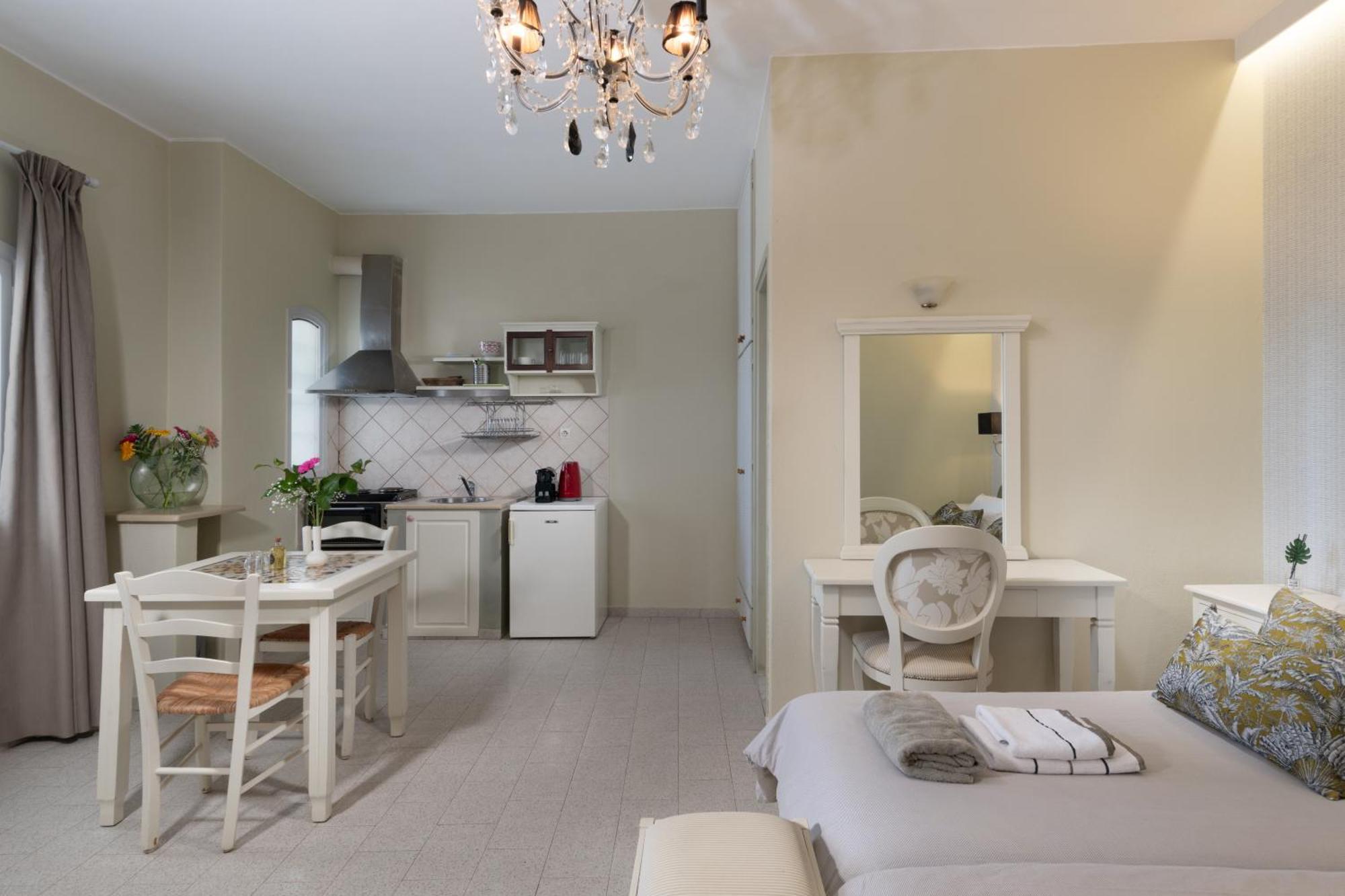 Adrakos Apartments (Adults Only) 엘운다 외부 사진