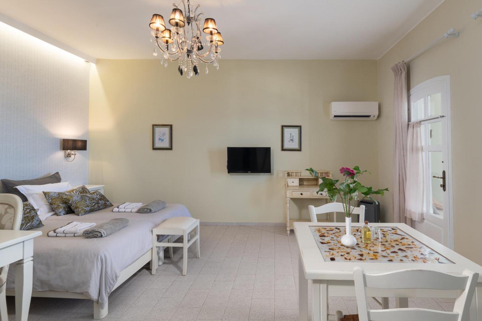 Adrakos Apartments (Adults Only) 엘운다 외부 사진