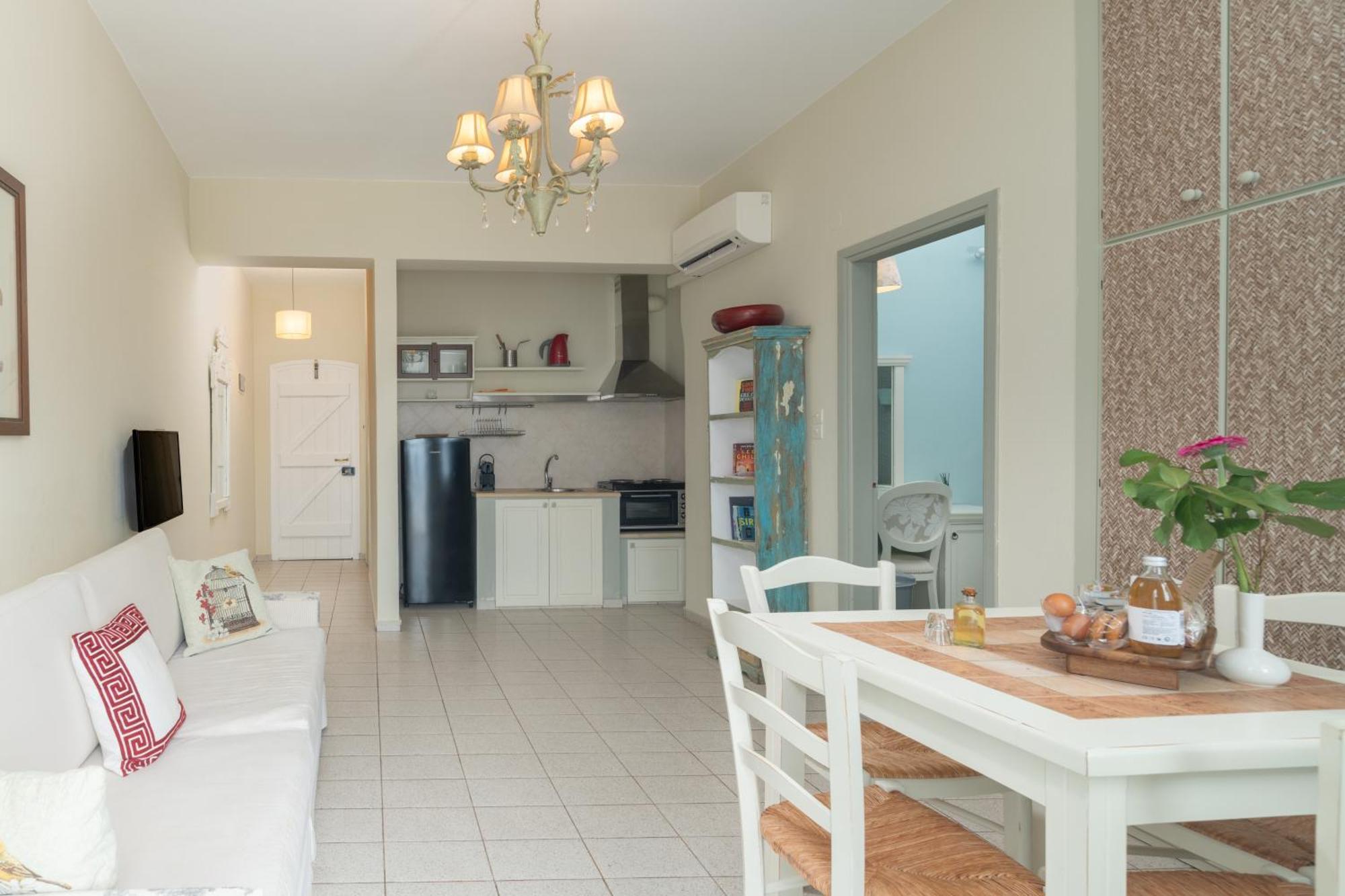 Adrakos Apartments (Adults Only) 엘운다 외부 사진