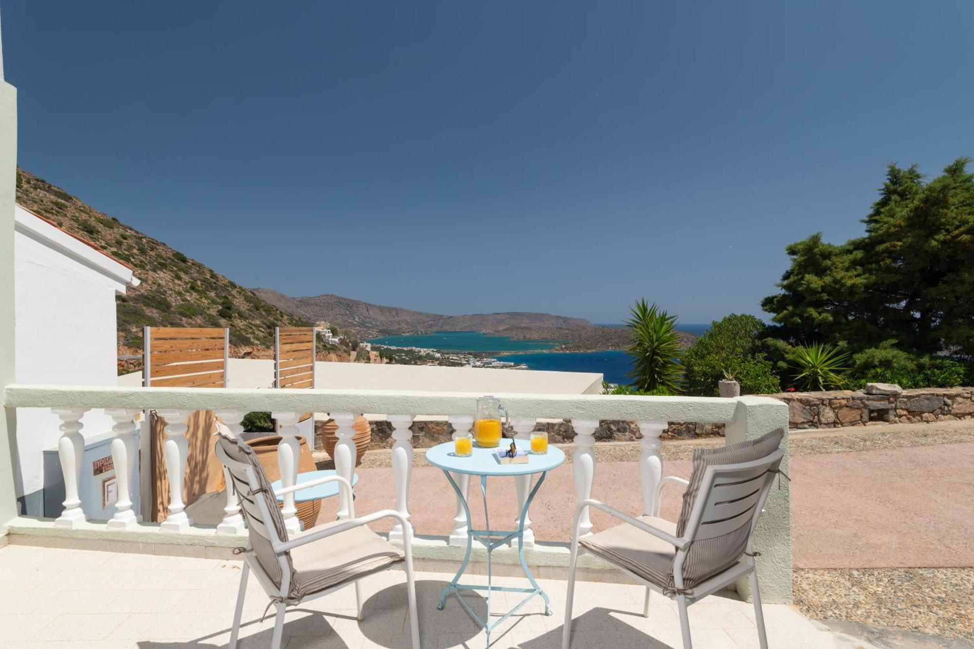 Adrakos Apartments (Adults Only) 엘운다 외부 사진