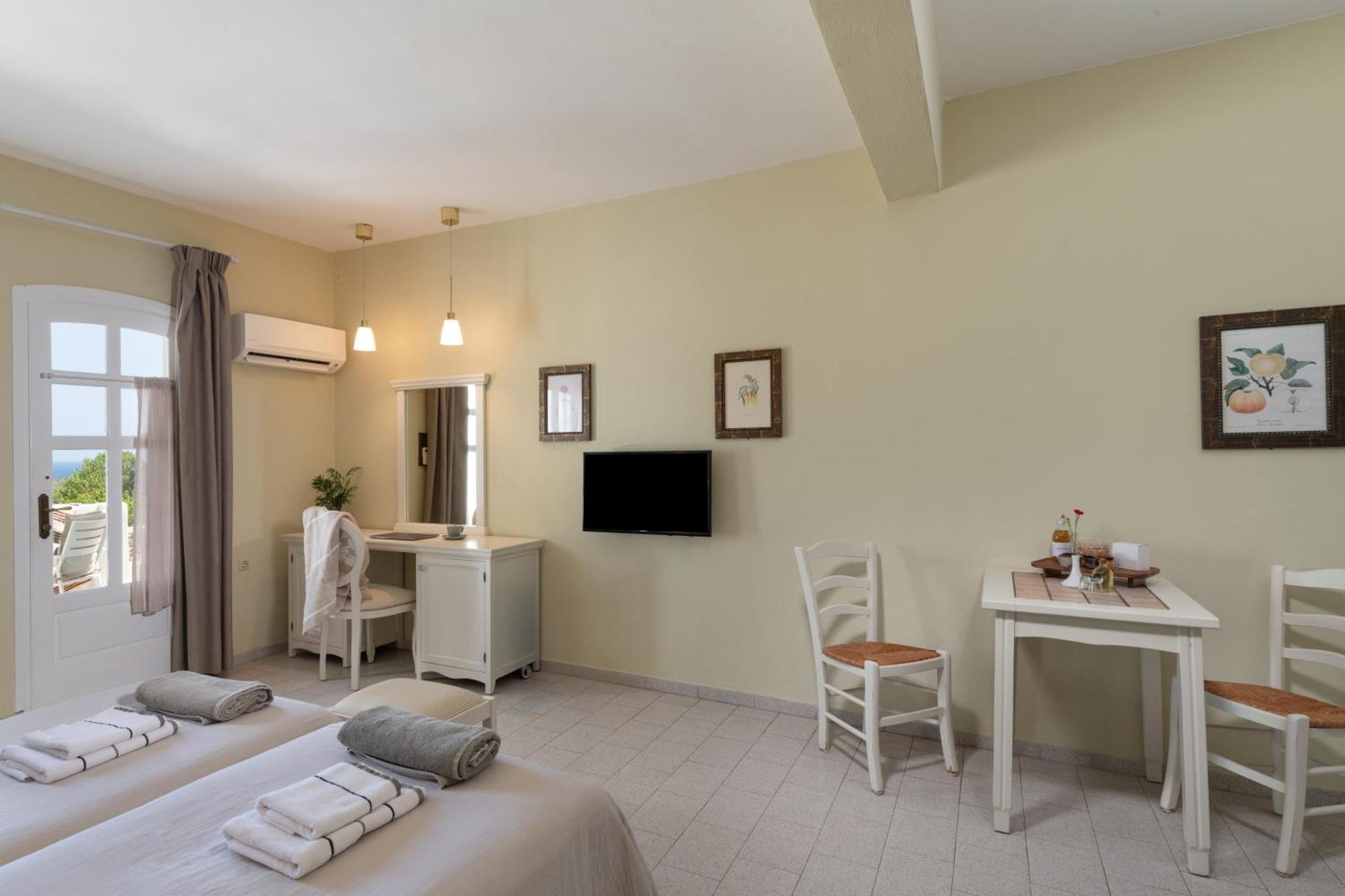 Adrakos Apartments (Adults Only) 엘운다 외부 사진