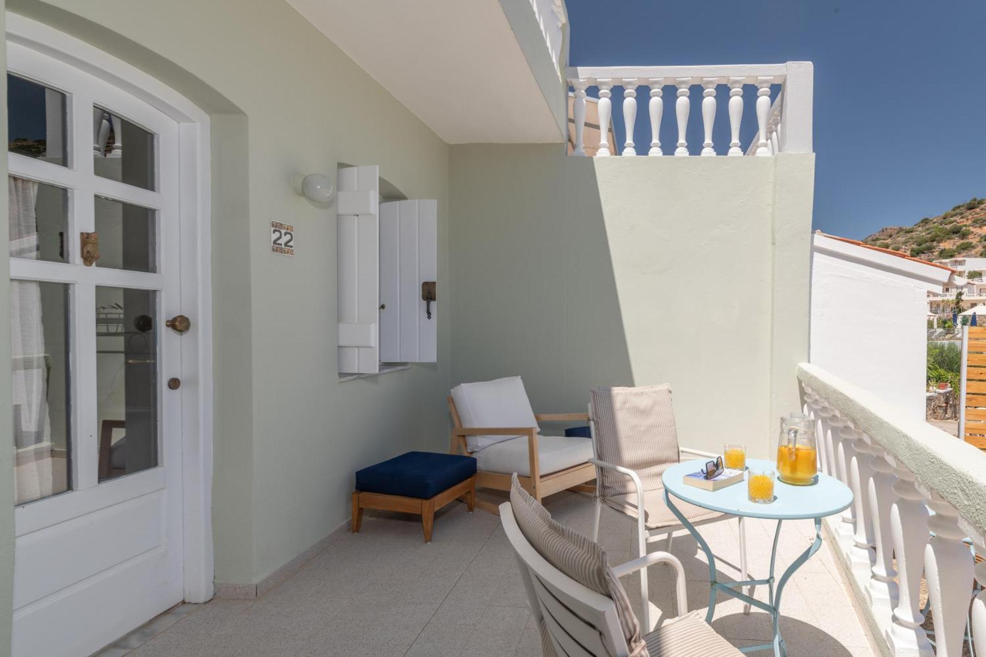 Adrakos Apartments (Adults Only) 엘운다 외부 사진