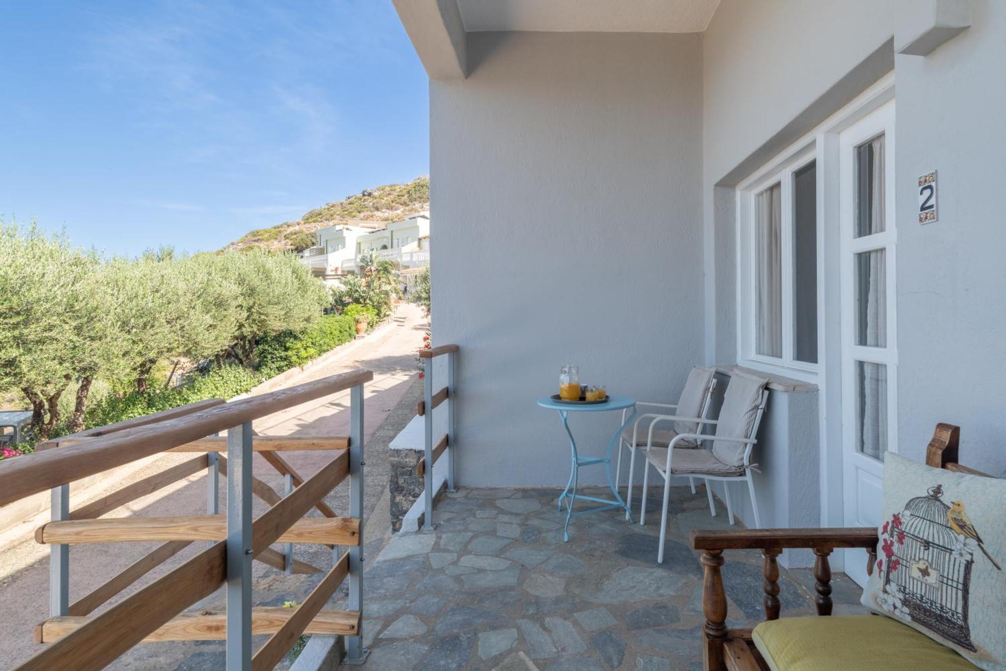 Adrakos Apartments (Adults Only) 엘운다 외부 사진